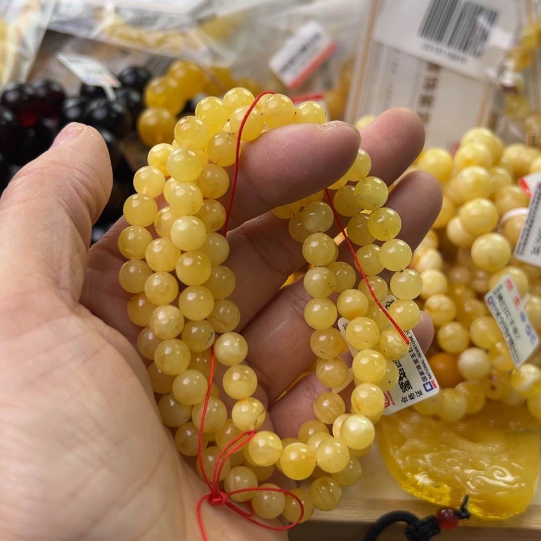 琥珀珠宝奇石未镶嵌