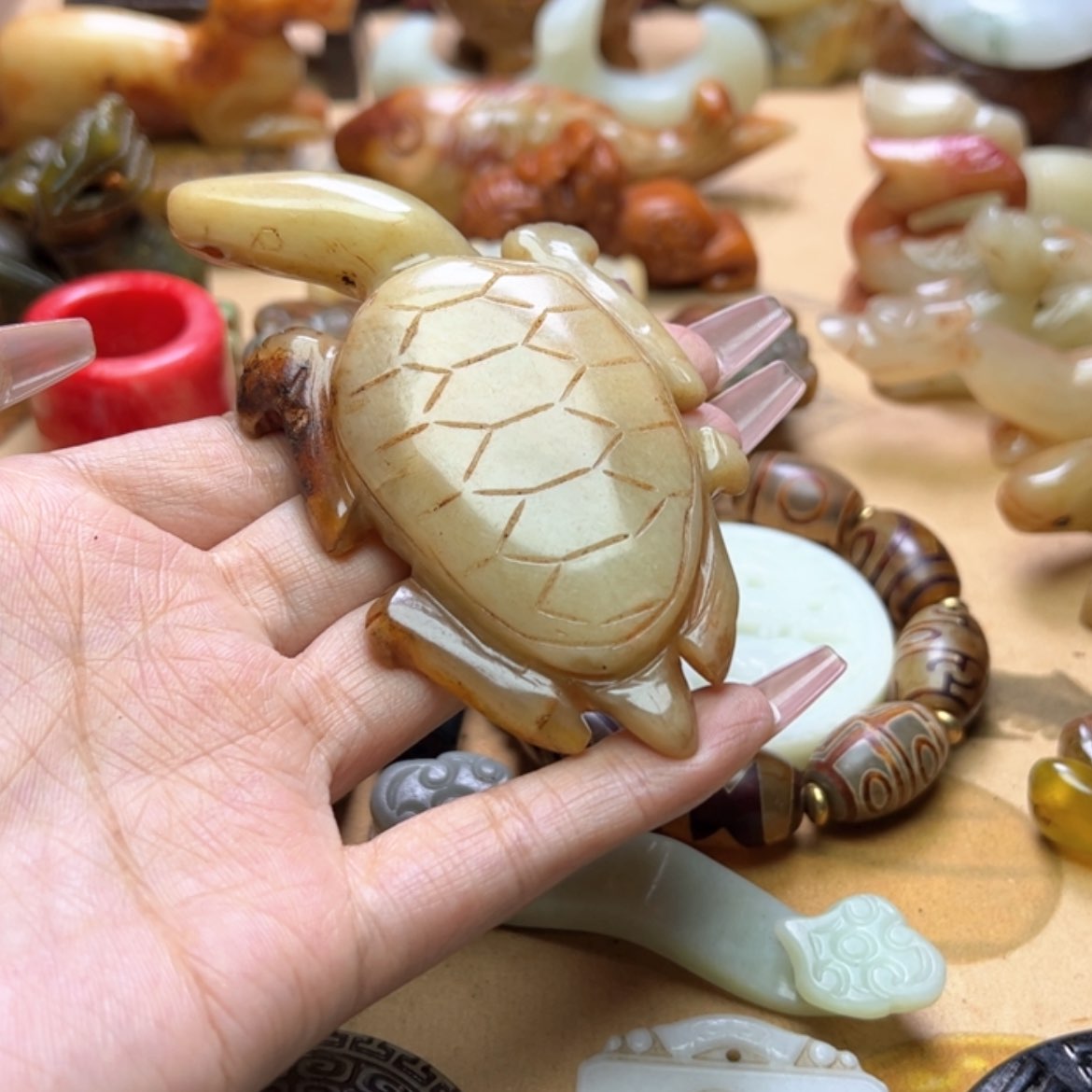 【闪购商品】蛇纹石玉颈饰未镶嵌