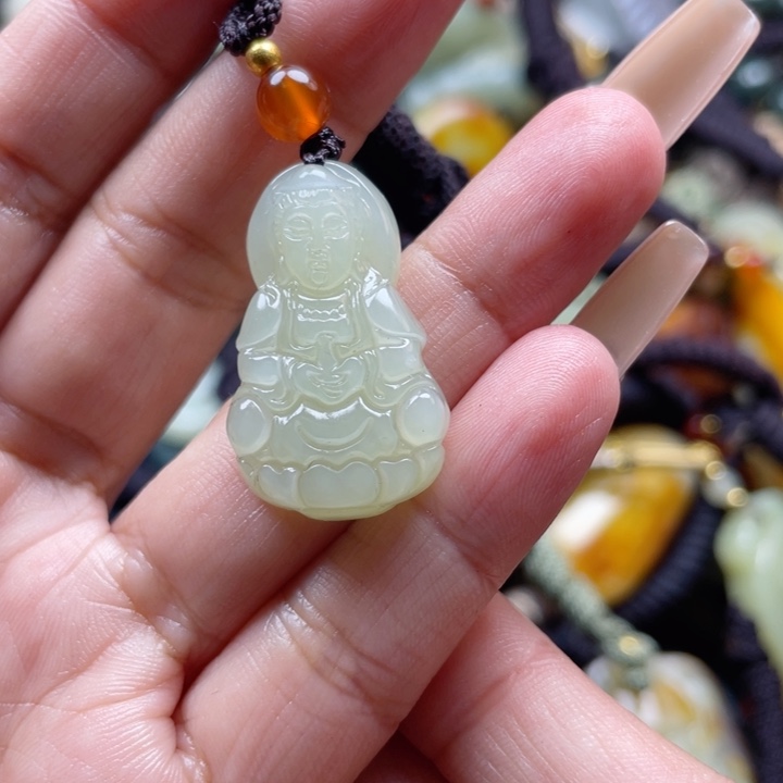 和田玉颈饰未镶嵌