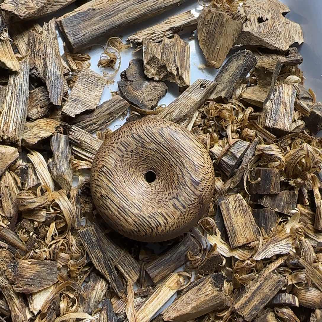 沉香沉香碎屑平安扣