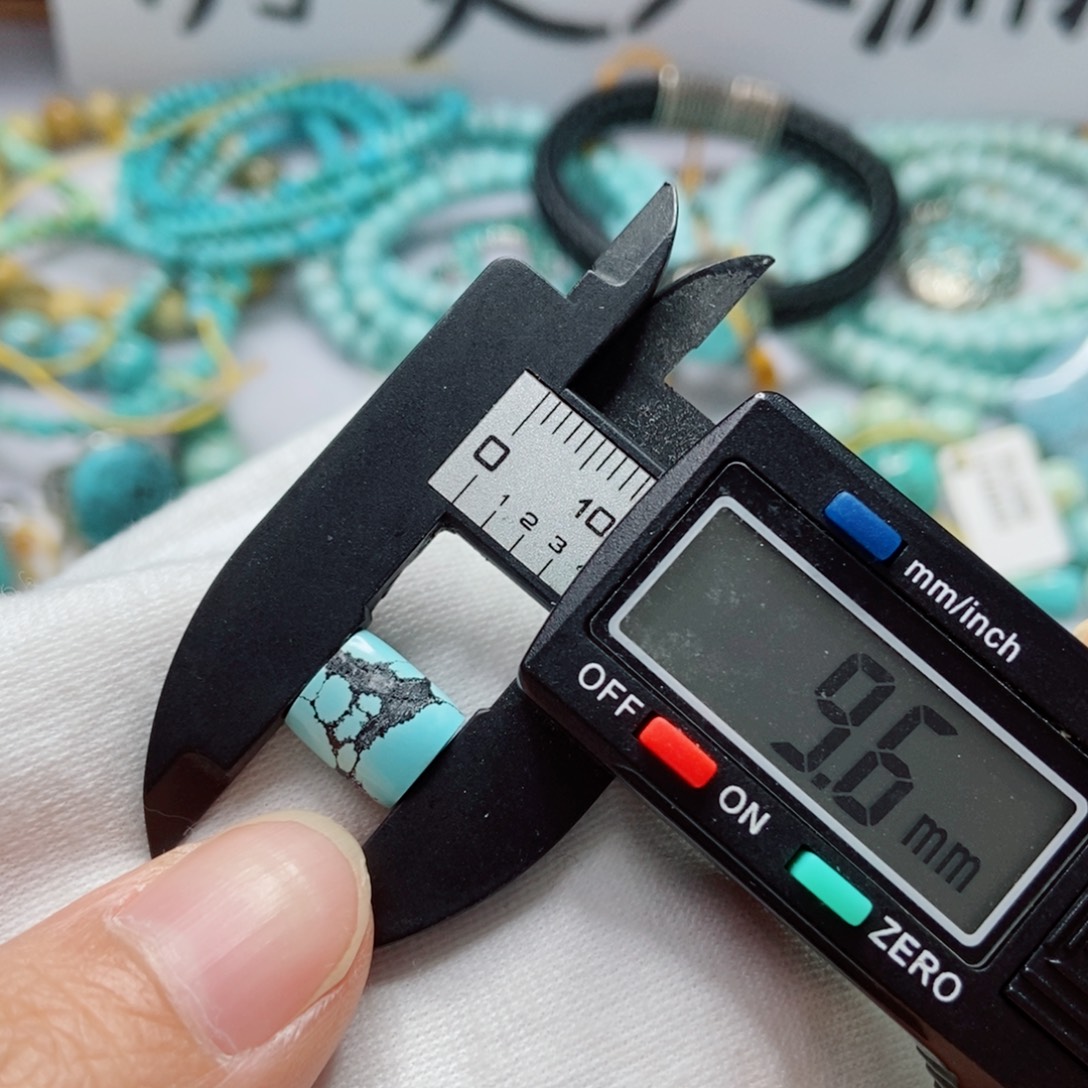 未镶嵌南红玛瑙珠宝奇石