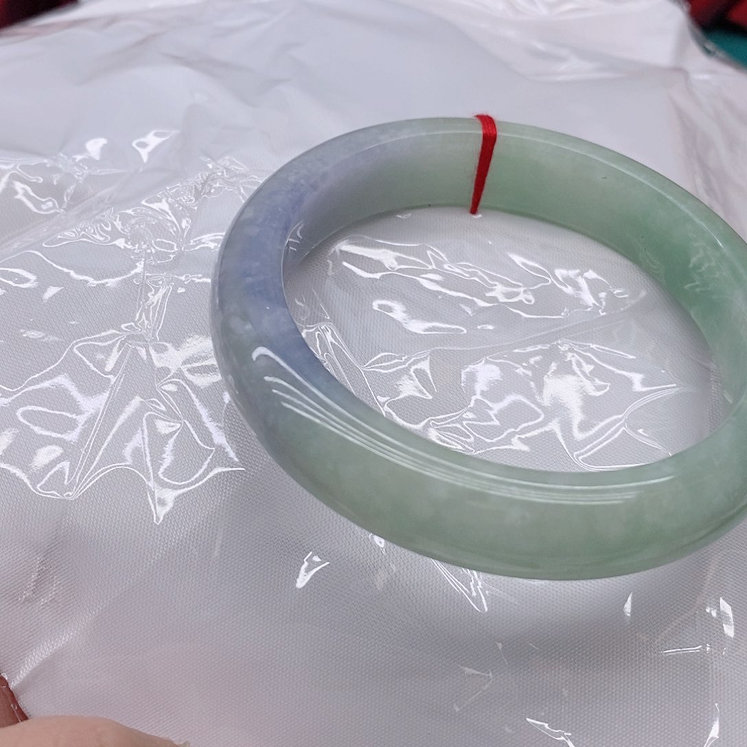 翡翠手镯未镶嵌知*A28888888