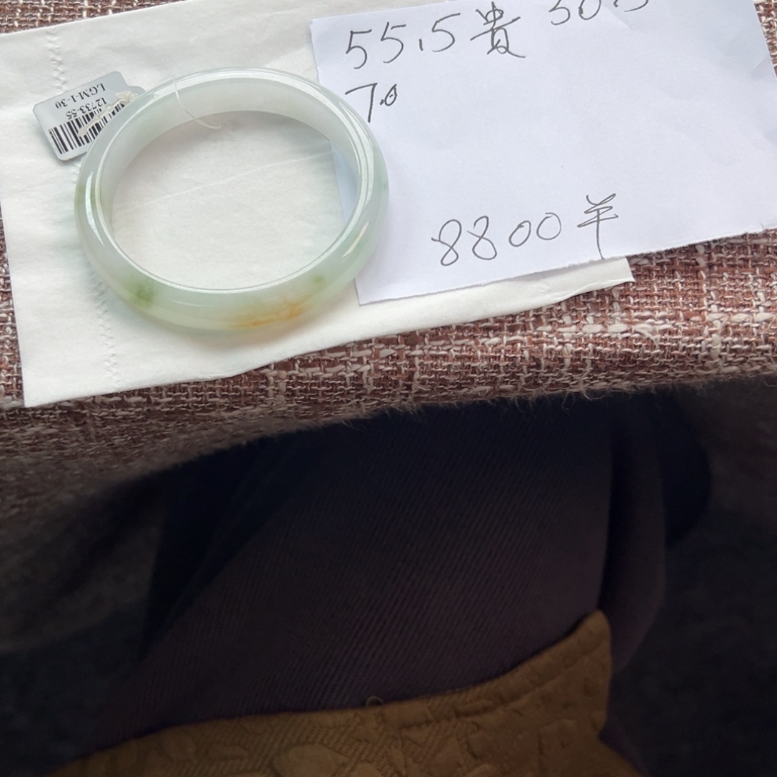 翡翠手镯未镶嵌手镯