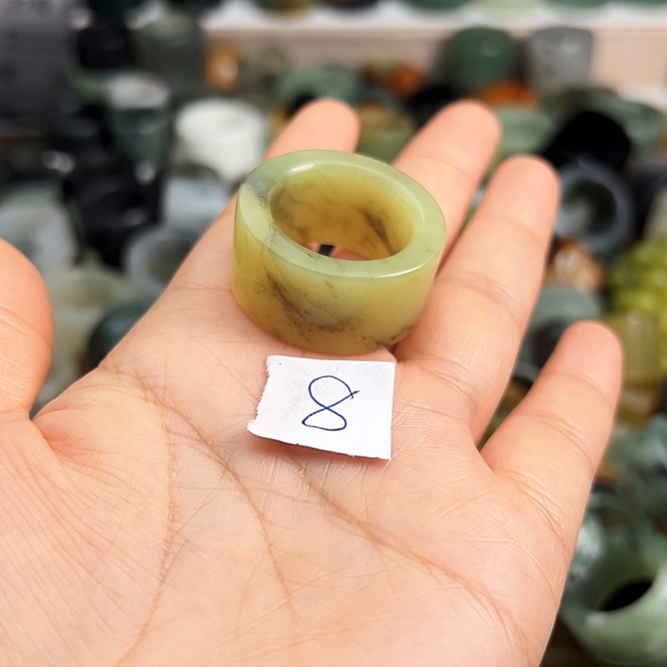 【闪购商品】合金蛇纹石玉戒指奔****师