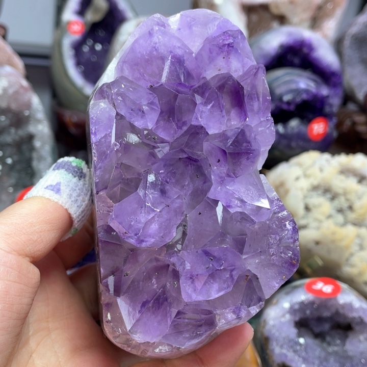 水晶摆件未镶嵌捡漏