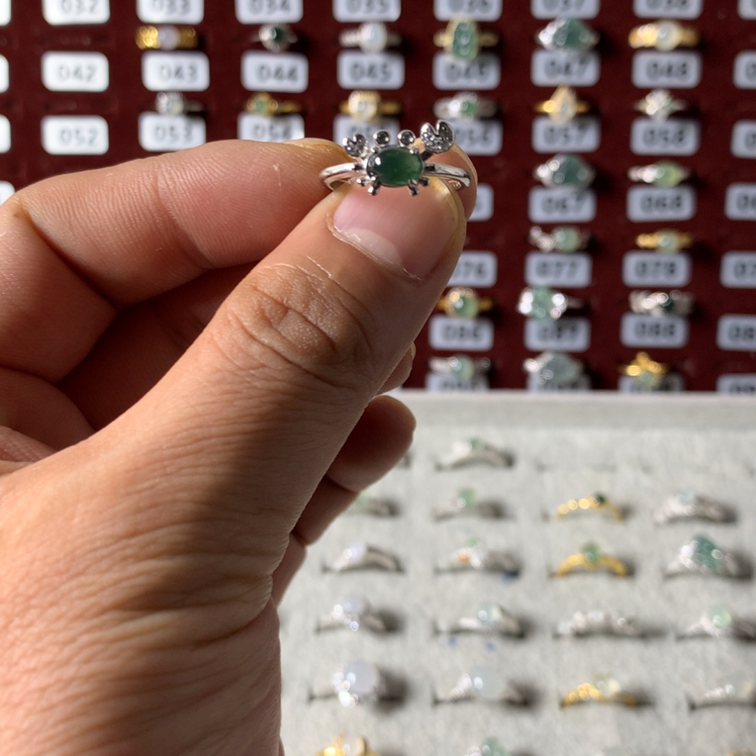 P***y翡翠银S925镶嵌戒指299