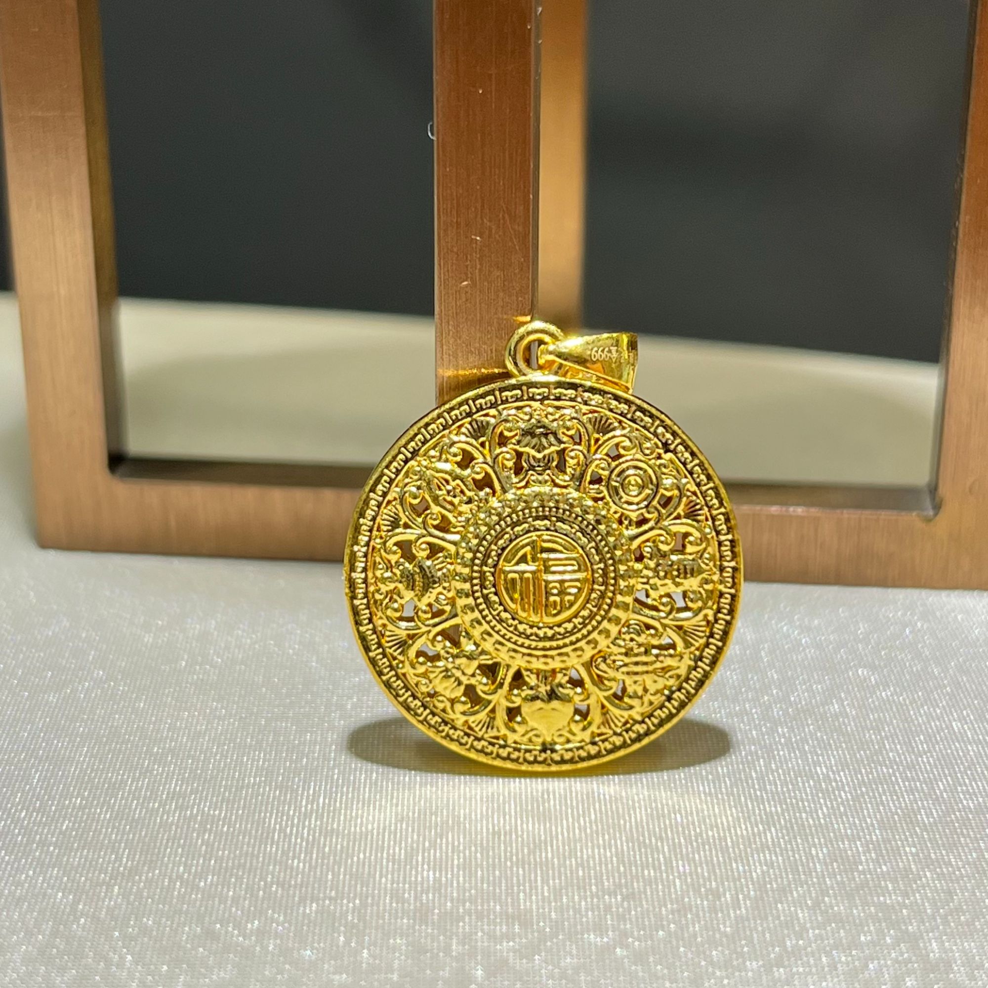 明牌珠宝明牌珠宝八宝福牌黄金足金圆牌福字男女款双面直