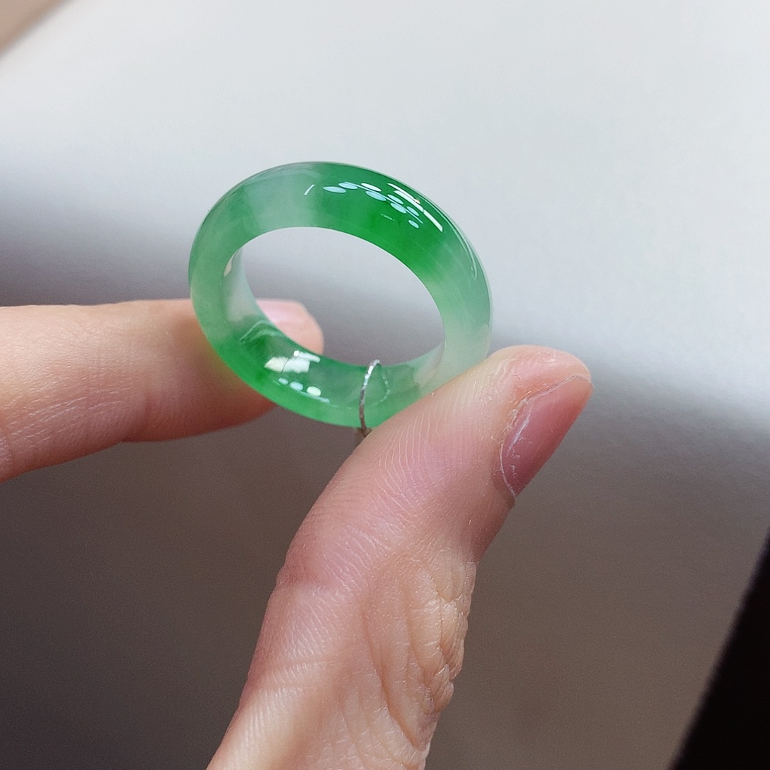 翡翠戒指未镶嵌18号