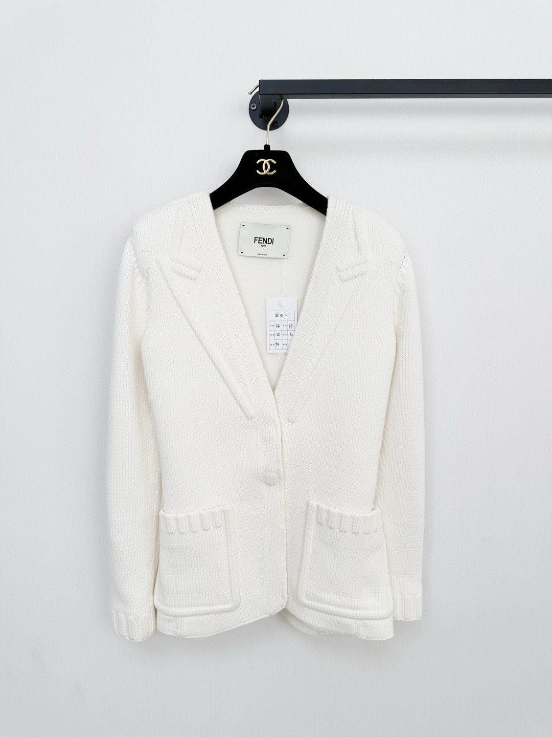 99新 FENDI/芬迪 99新 外套 正品 38码 穿过一次 专柜一万多购