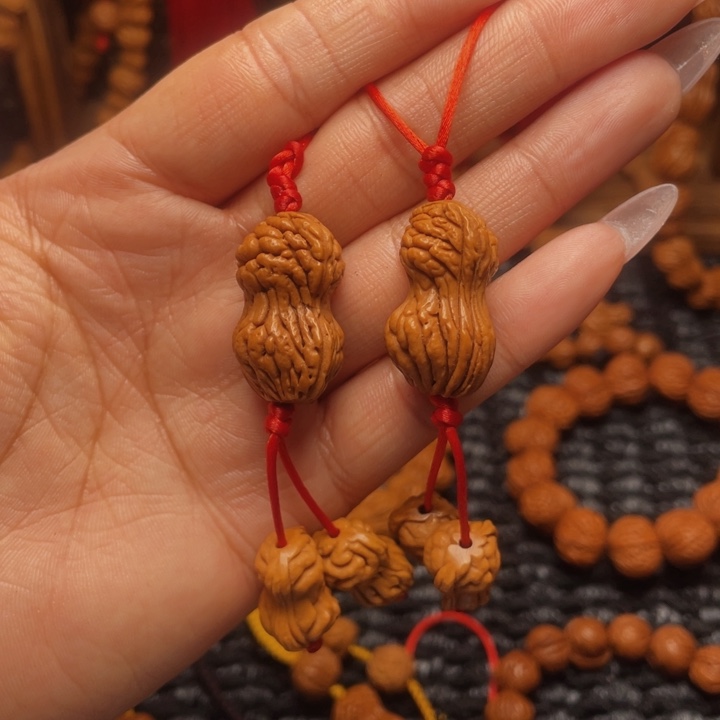 菩提籽类龙纹桃枭挂件