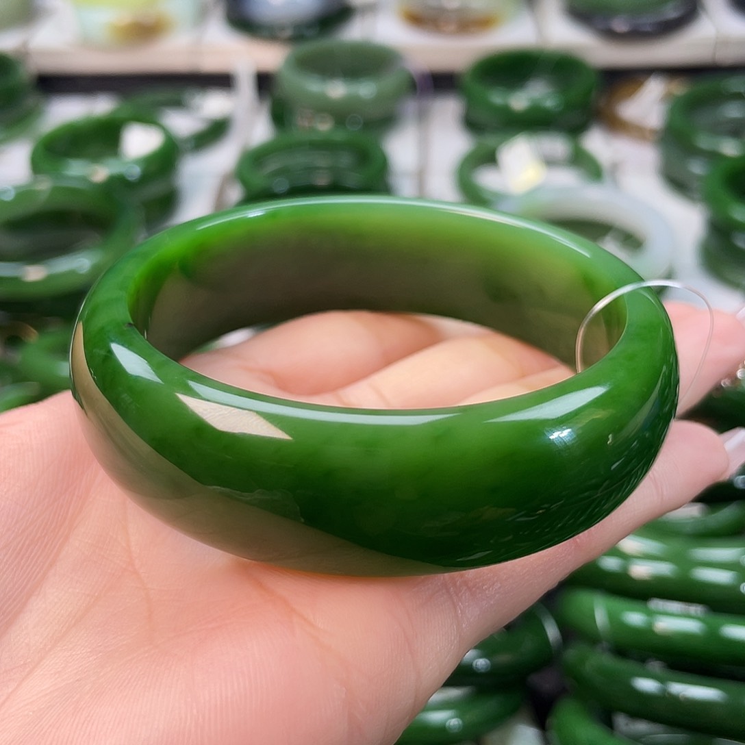 和田玉（碧玉）手镯未镶嵌63