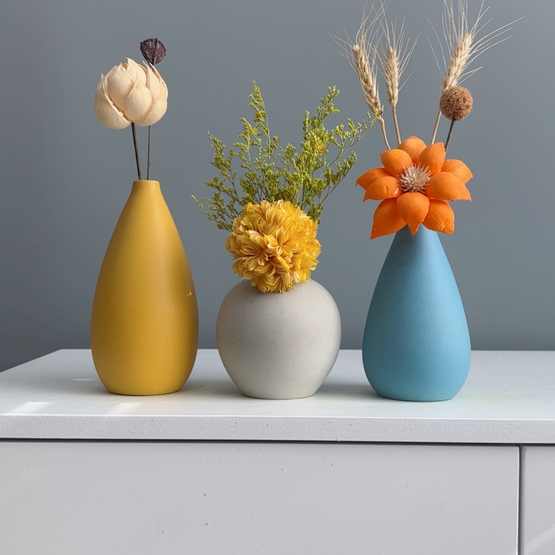 摆件陶瓷小花瓶摆件含花总高约20-30cm