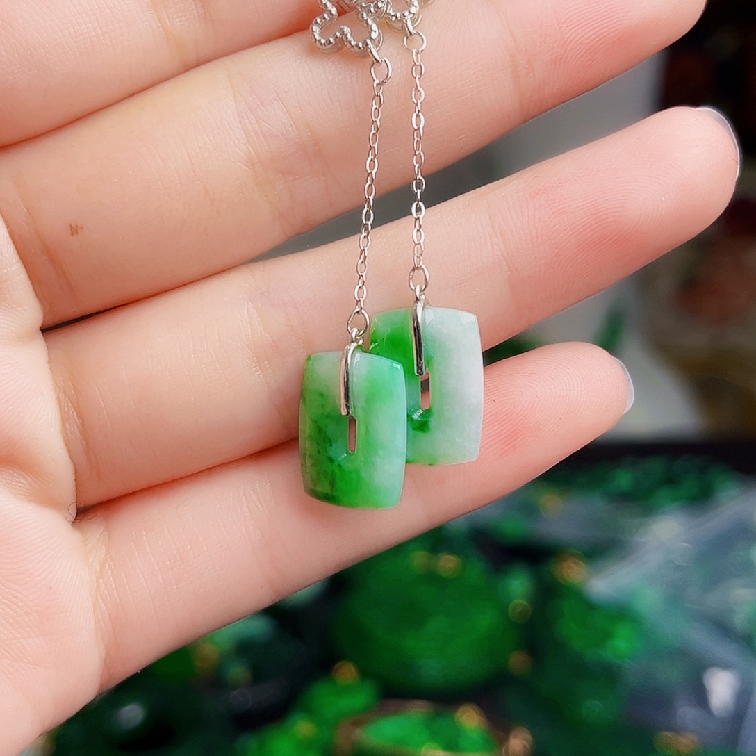 颈饰银S925镶嵌翡翠多样性