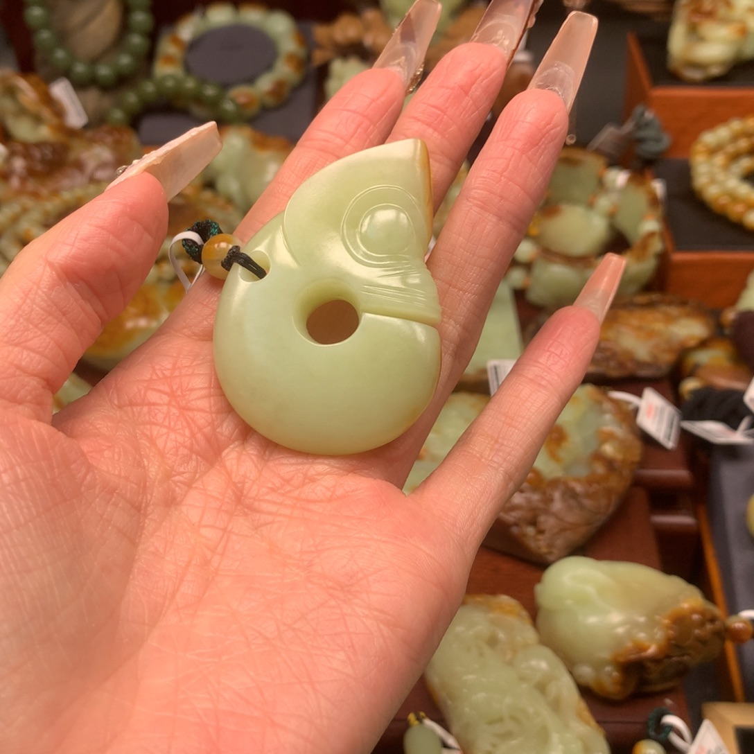 章***V岫岩河磨玉（透闪石质玉）未镶嵌挂件