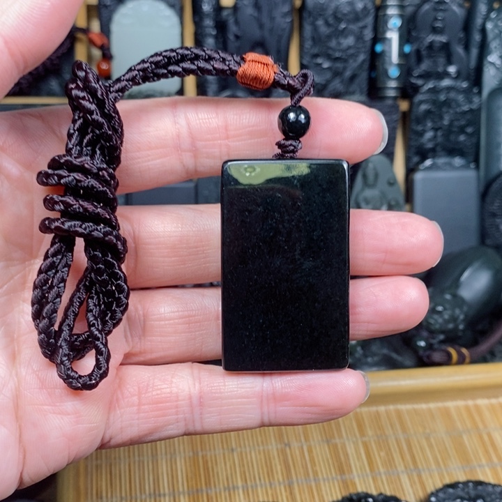 和田玉（青玉）颈饰未镶嵌