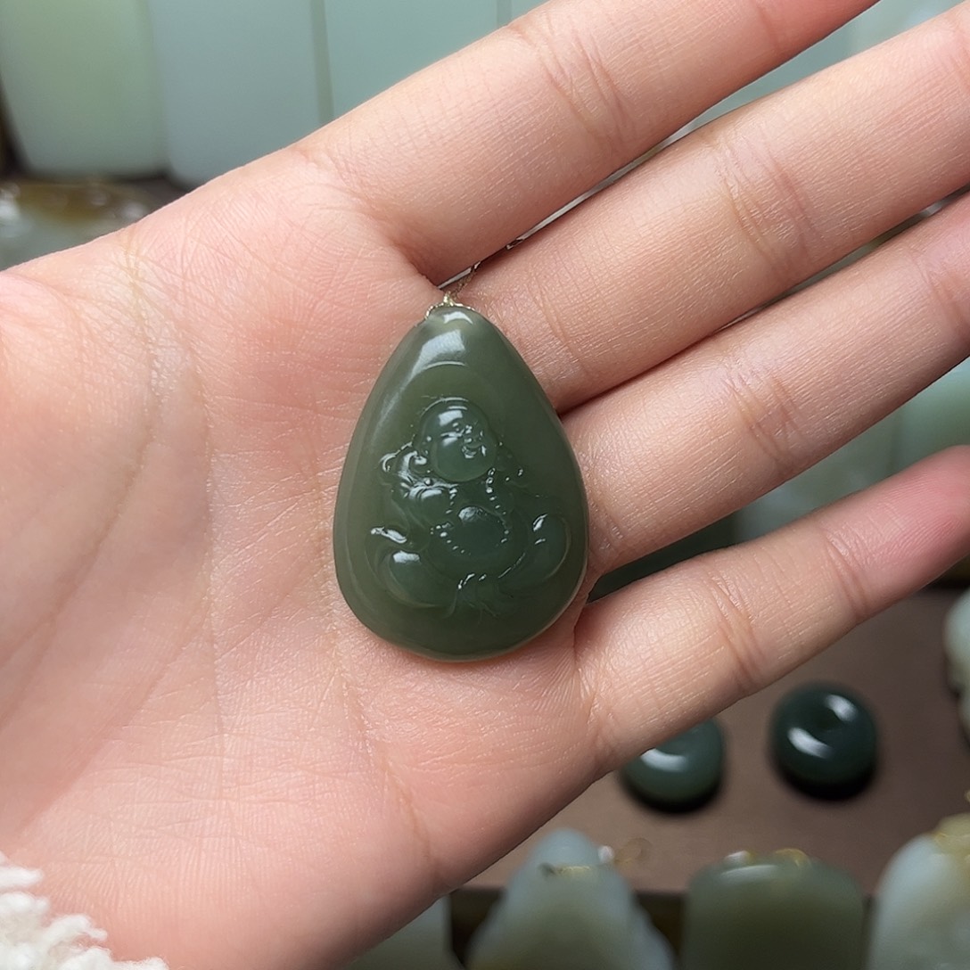 和田玉颈饰未镶嵌
