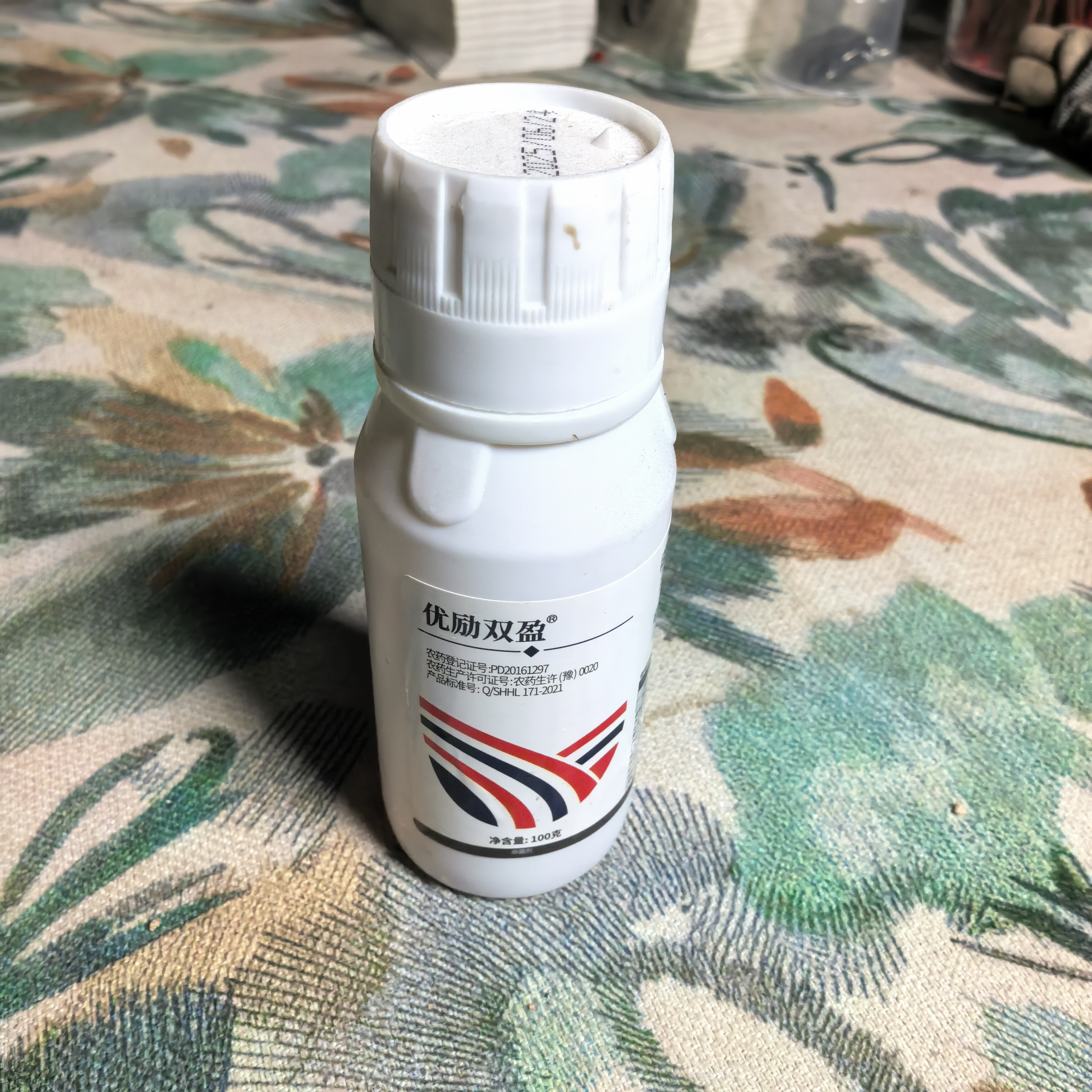 无品牌  花肥    甲霜  噁霉灵     