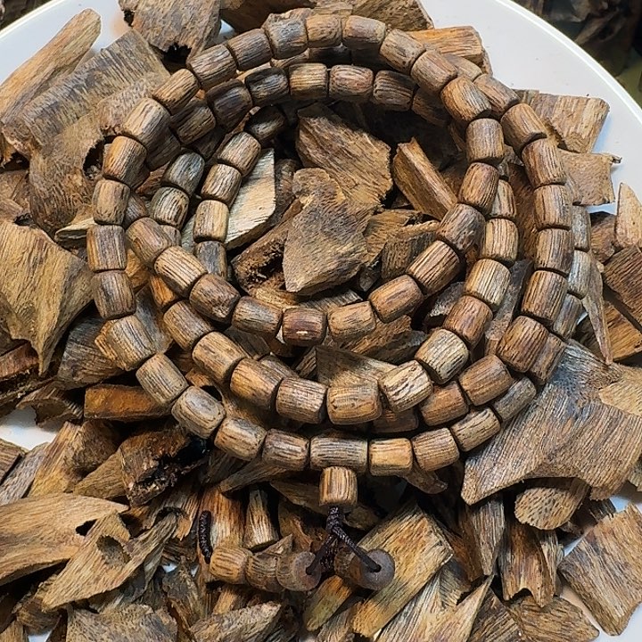 沉香碎屑沉香海南高端红油白棋树心油醇化老料25.7克