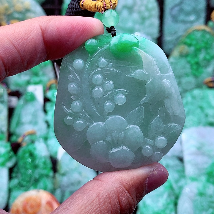 翡翠吊坠(不含链)未镶嵌