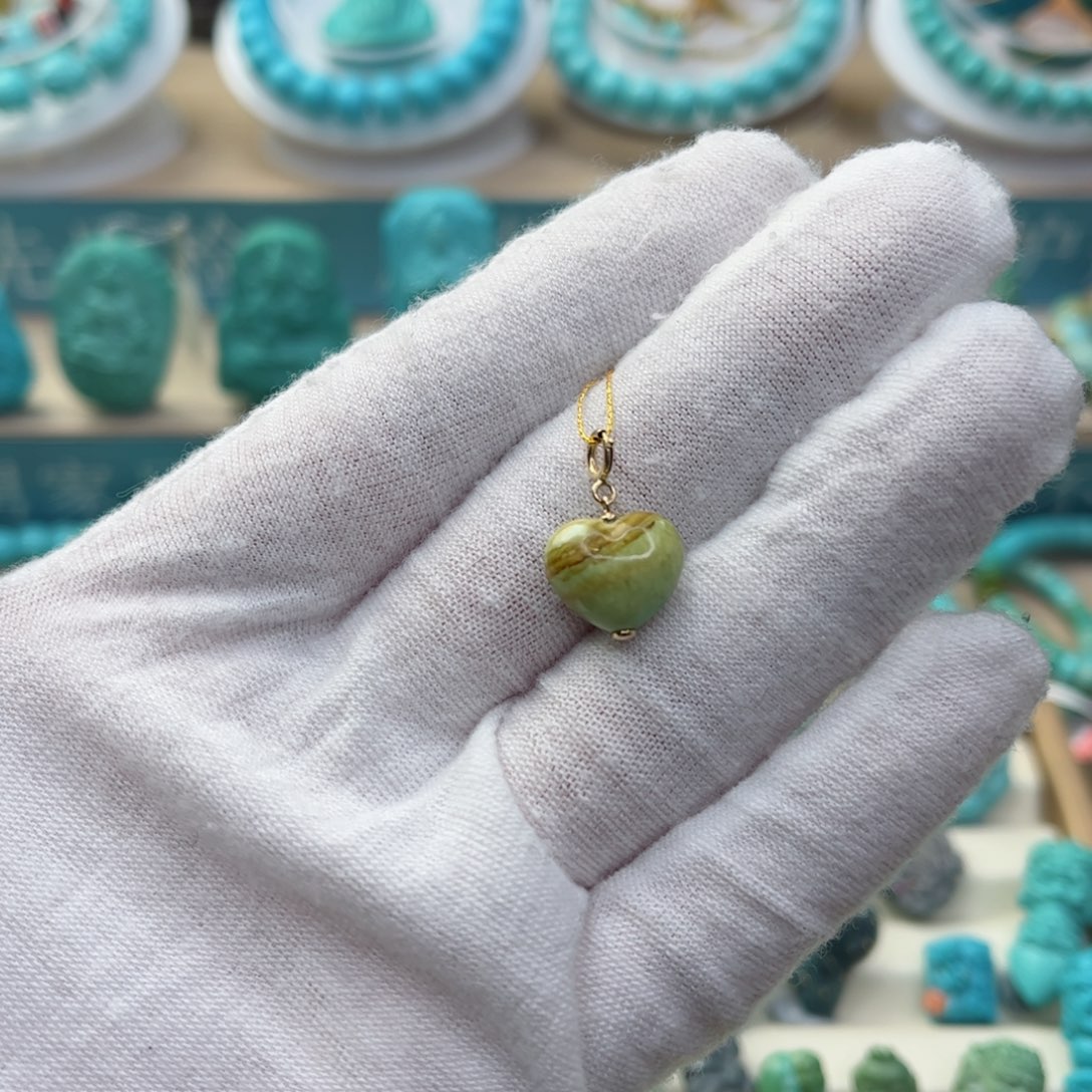 绿松石配饰18K金镶嵌