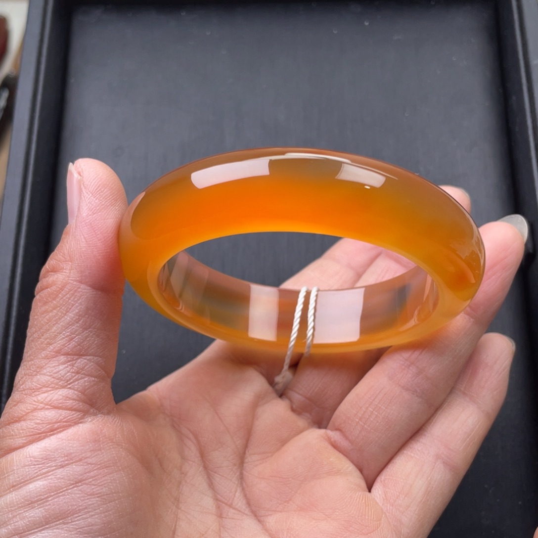 玛瑙/玉髓手镯未镶嵌57圈口