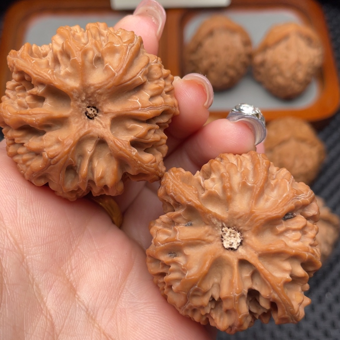 把件文玩核桃全品苹果园球体