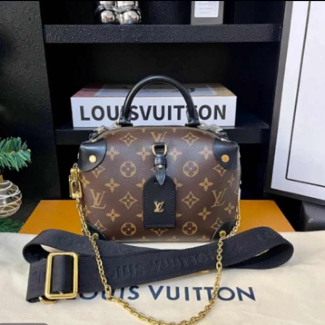99新 LouisVuitton/路易威登 Lv黑色软盒子斜挎包