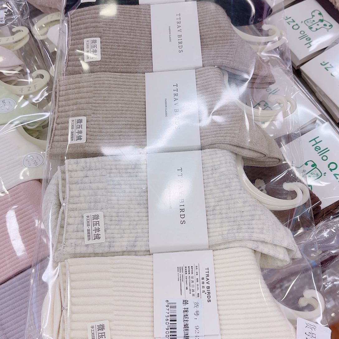 三醋酯纤维女袜的