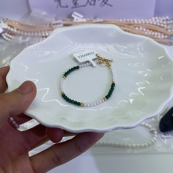 颈饰未镶嵌淡水珍珠