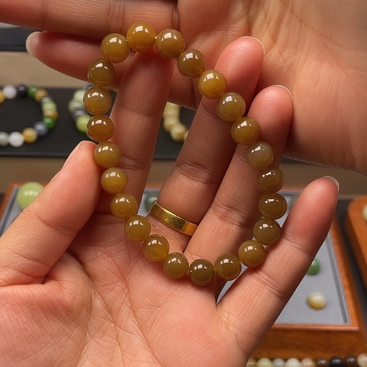 和田玉（糖玉）未镶嵌手链