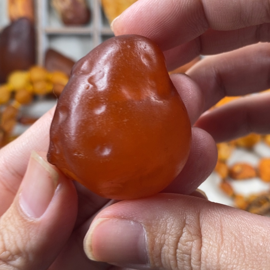 琥珀未镶嵌珠宝奇石