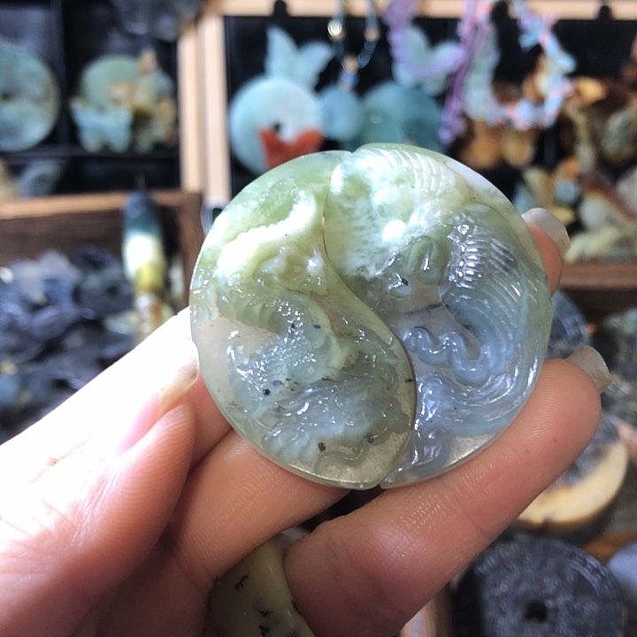 岫玉未镶嵌岫玉挂件