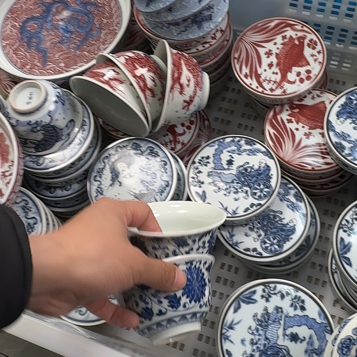 瓷片青花缠枝莲大压手