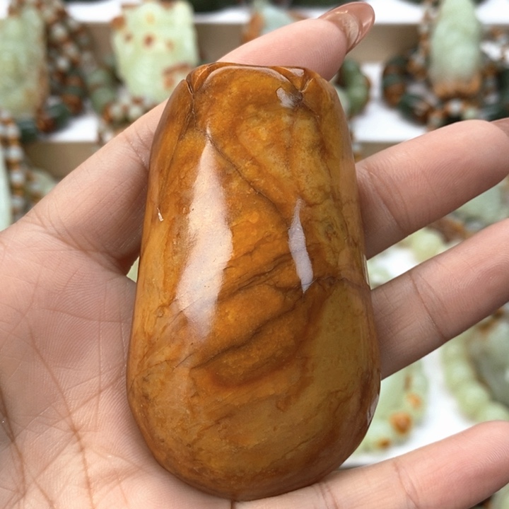 【闪购商品】透闪石质玉把件未镶嵌