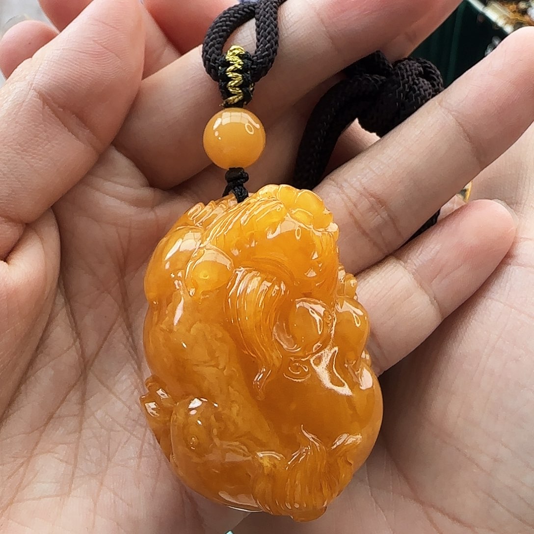 琥珀颈饰未镶嵌吊坠