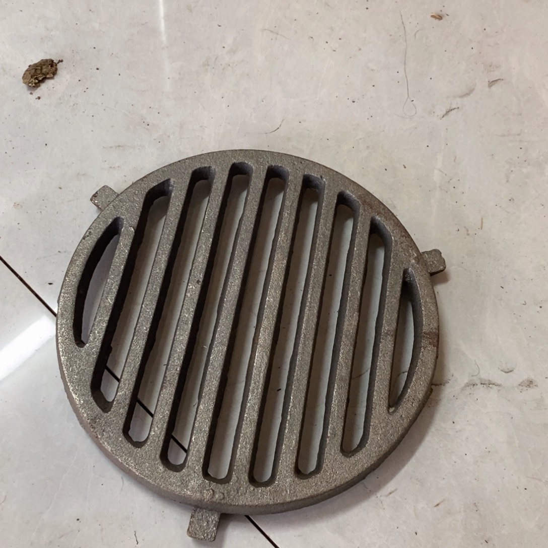 伍***秀塑料手提篮加厚铸铁炉条