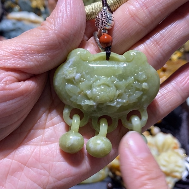 岫玉岫玉吊坠未镶嵌