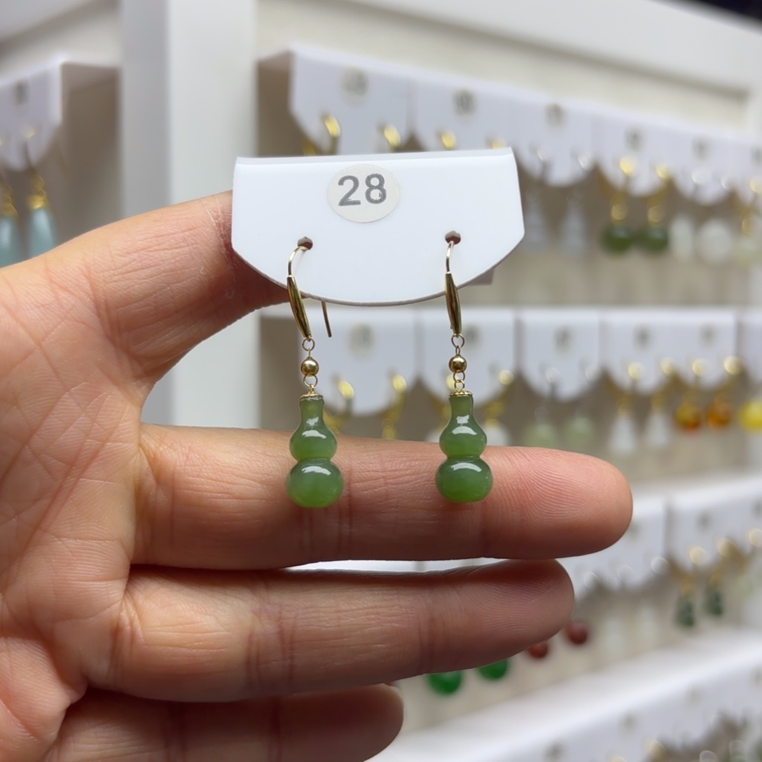 和田玉18K金镶嵌耳饰