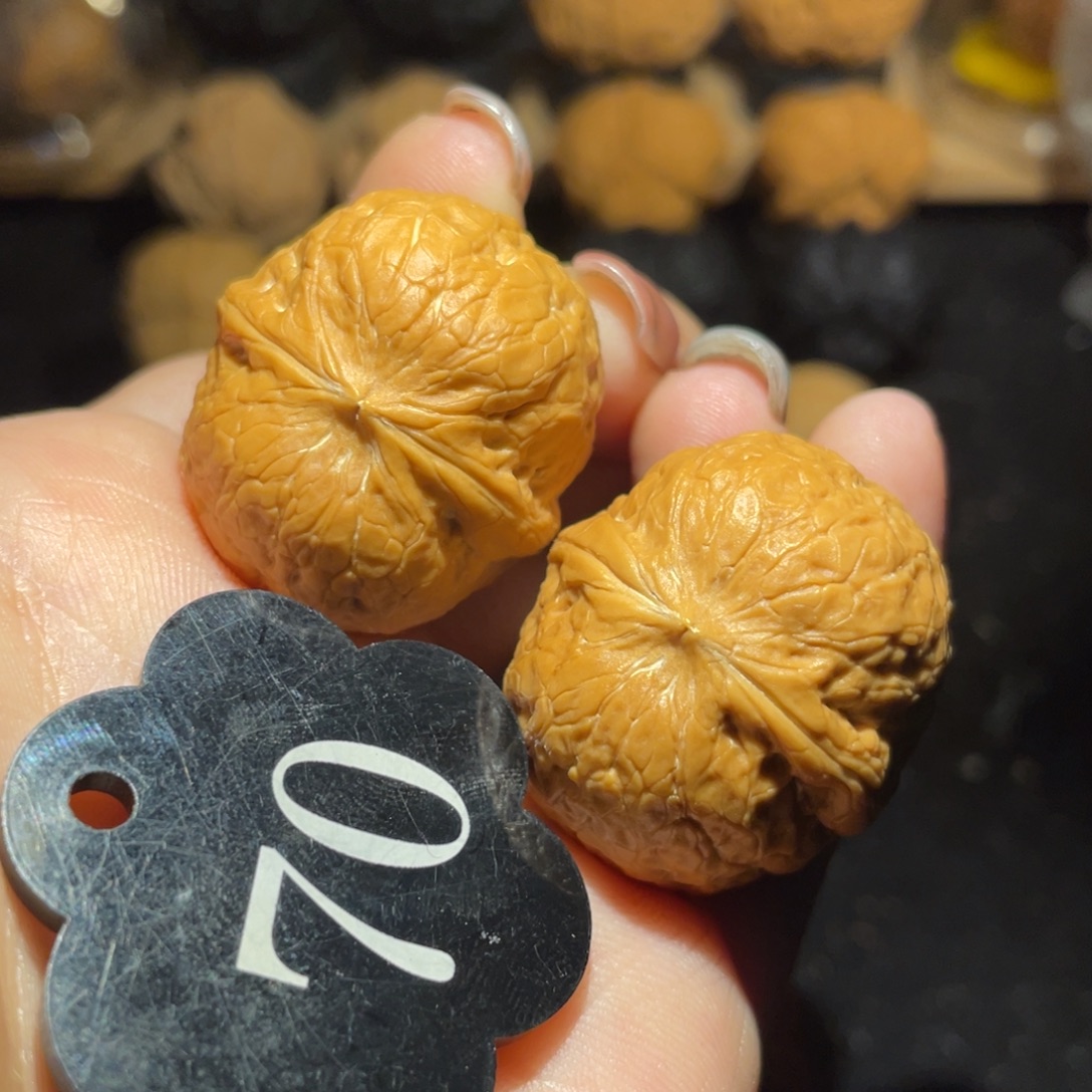 水晶蛇皮球31尺寸核桃