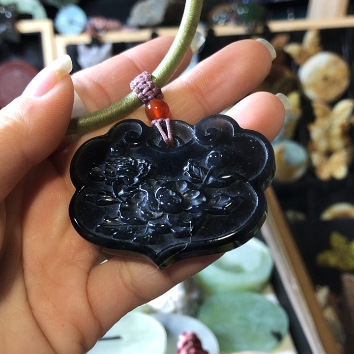 岫玉未镶嵌岫玉挂件