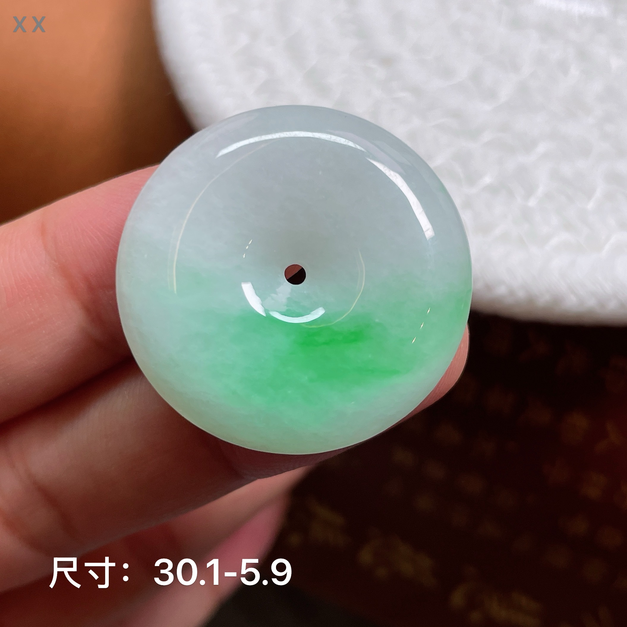 细糯种飘阳绿色缅甸翡翠平安扣吊坠