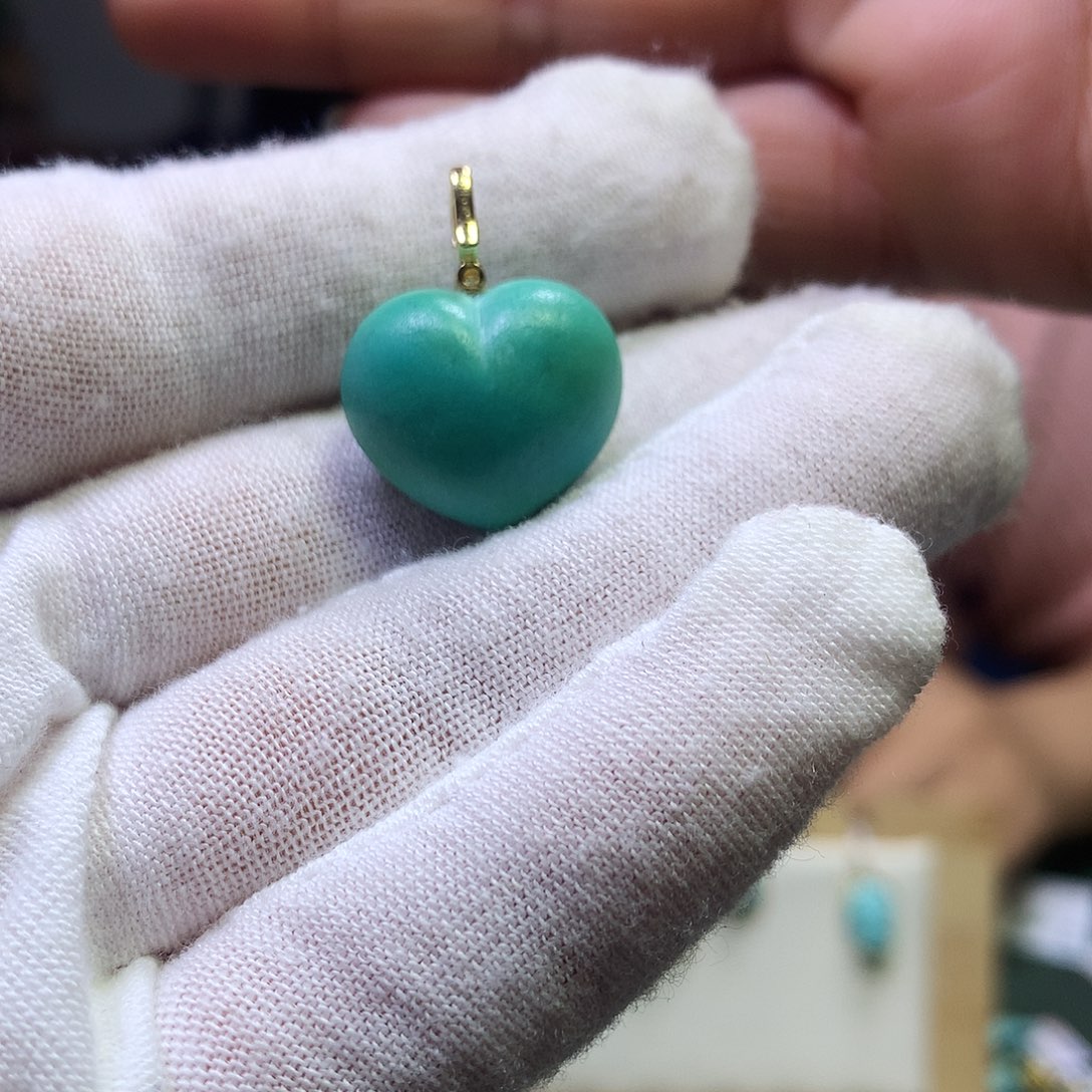 绿松石吊坠18K金镶嵌