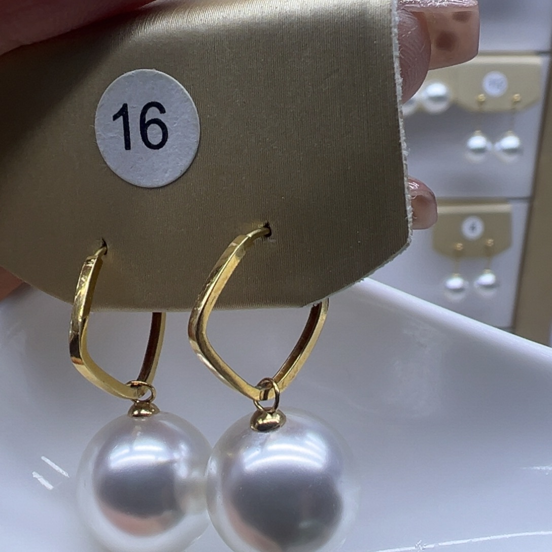 耳饰淡水珍珠18K金镶嵌