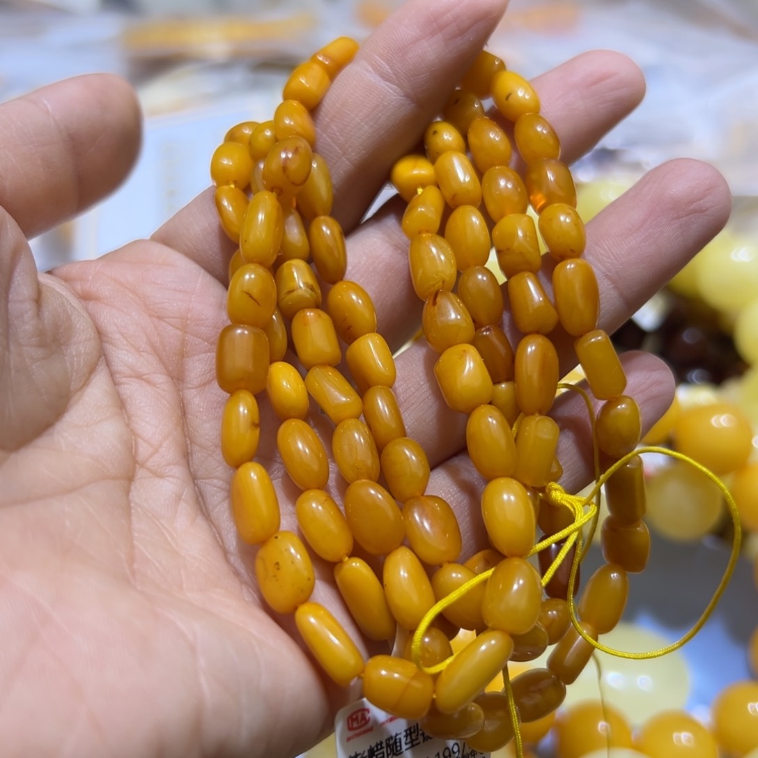 琥珀珠宝奇石未镶嵌