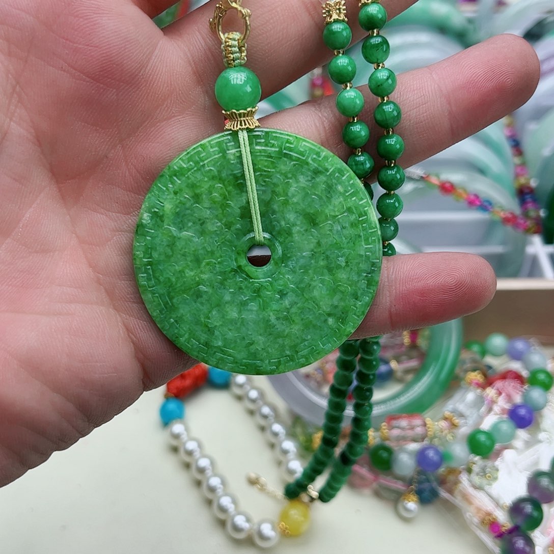 翡翠吊坠(赠链)银S925镶嵌