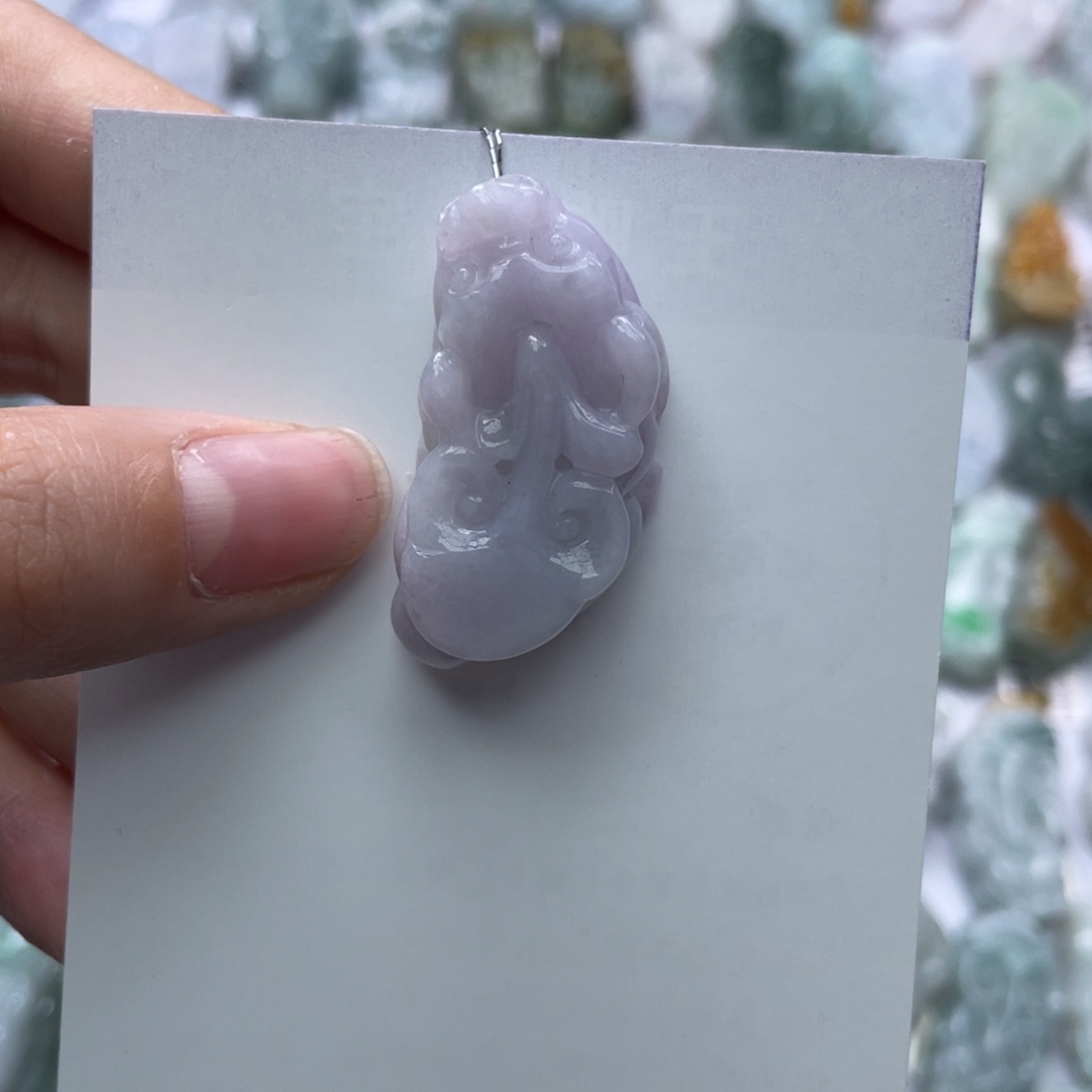 翡翠颈饰未镶嵌貔貅