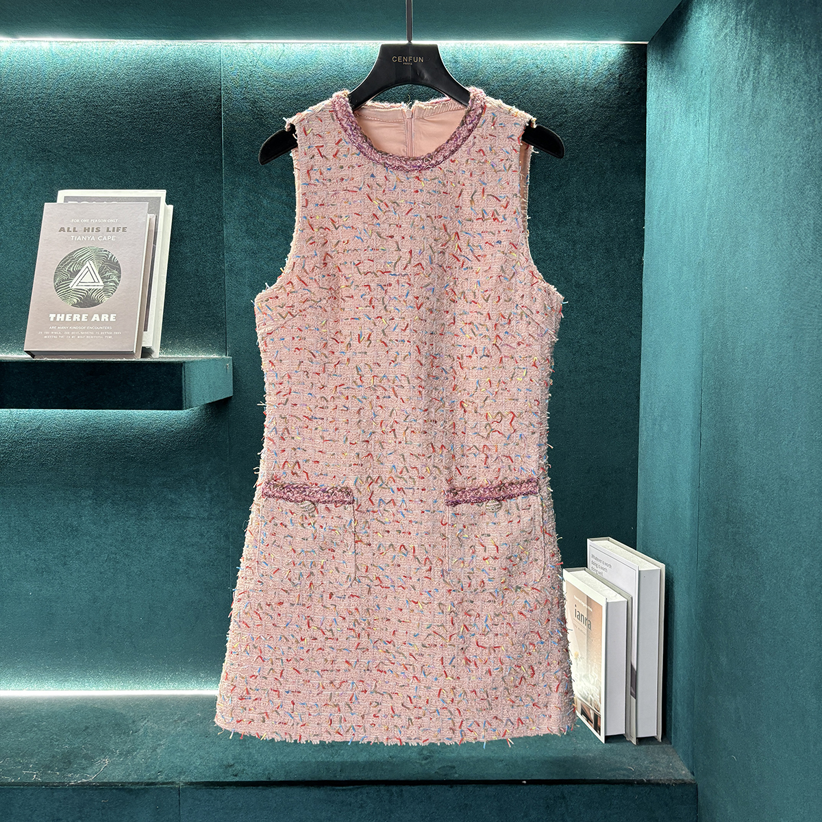 【CENFUN】79*名媛风无袖重工小香风连衣裙E001202