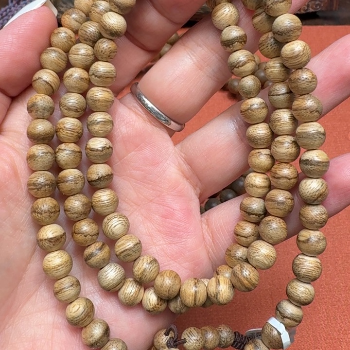 大叶紫檀（黑酸枝木类）