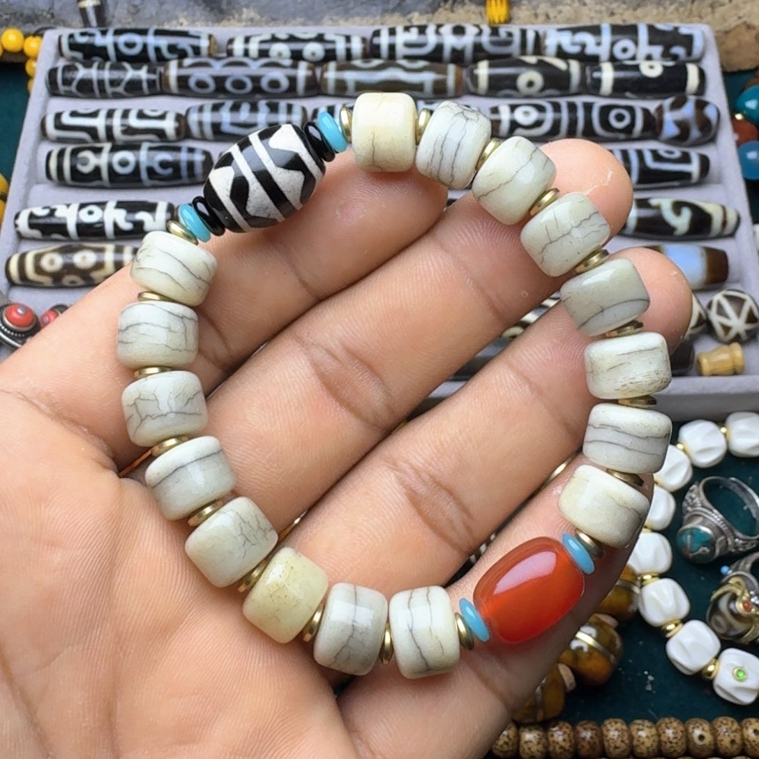 柏香籽/百香籽吊坠牦牛骨