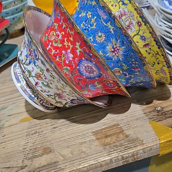 瓷片瑕疵珐琅彩金标马蹄面碗4寸666666